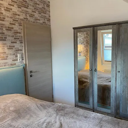 Smilla & Sonnenglanz * 奥斯特巴德·哥伦